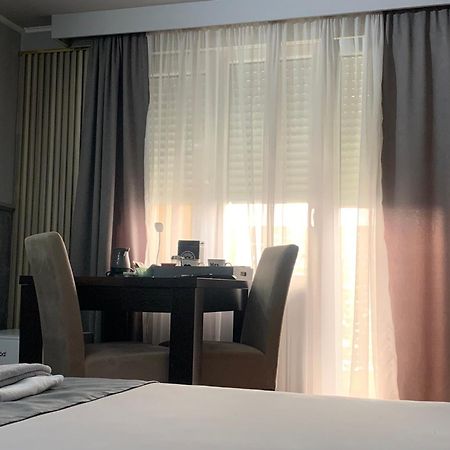 Apartman Daca ポドゴリツァ エクステリア 写真