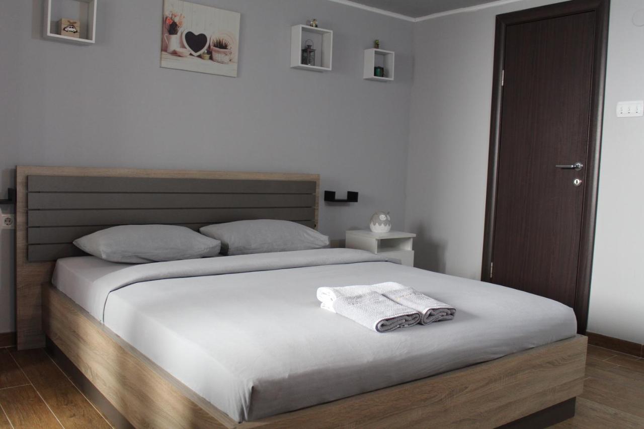 Apartman Daca ポドゴリツァ エクステリア 写真